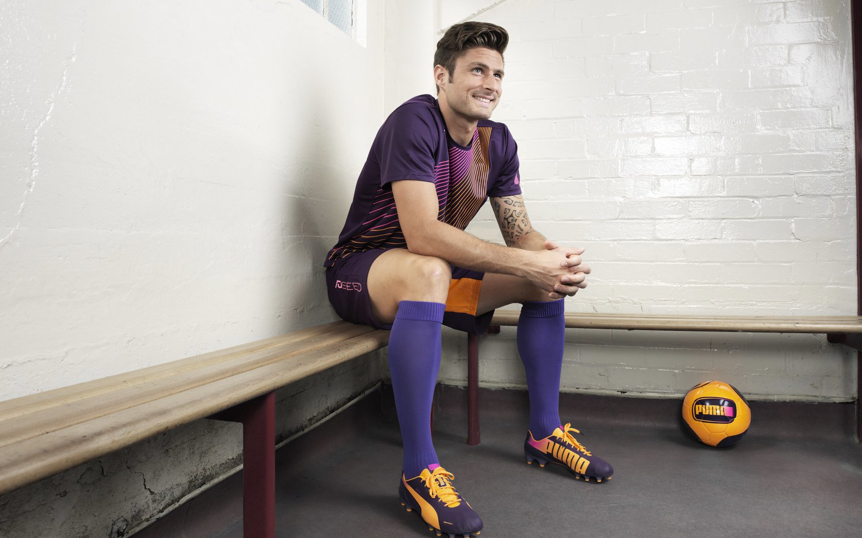 开云体育官方下载-“胡利安·门德斯的进攻速度与球场掌控力，成就阿根廷美洲狮队的新未来”